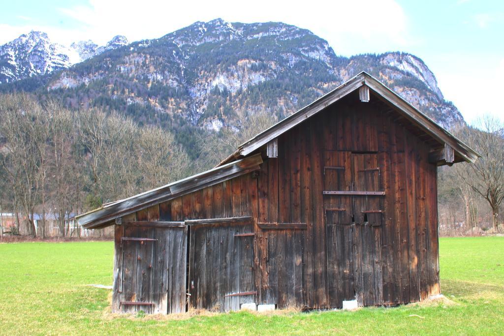 Landhaus Alpenblick Apartment Гармиш-Партенкирхен Стая снимка